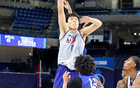 山東大漢19分鐘12分，首秀亮眼，沖擊NBA，期待其表現(xiàn)。