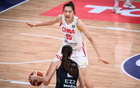 張子宇得分12分，中國女籃85-51勝新西蘭，A組第一晉級半決賽。