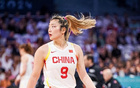 李夢(mèng)二代崛起，1.78米鋒線奪MVP，16歲成核心。